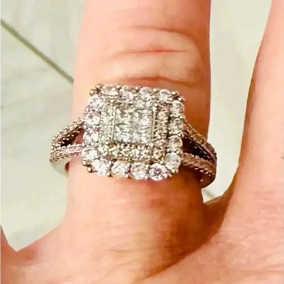 WEEKEND SALE* Stunning Pave White Sapphire Ring - Picture 6 of 8